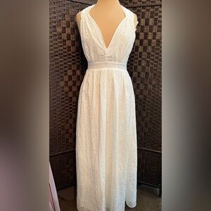 NWT Holiday Trading Design Minerva White Eyelet Halter Long Dress. Size Small